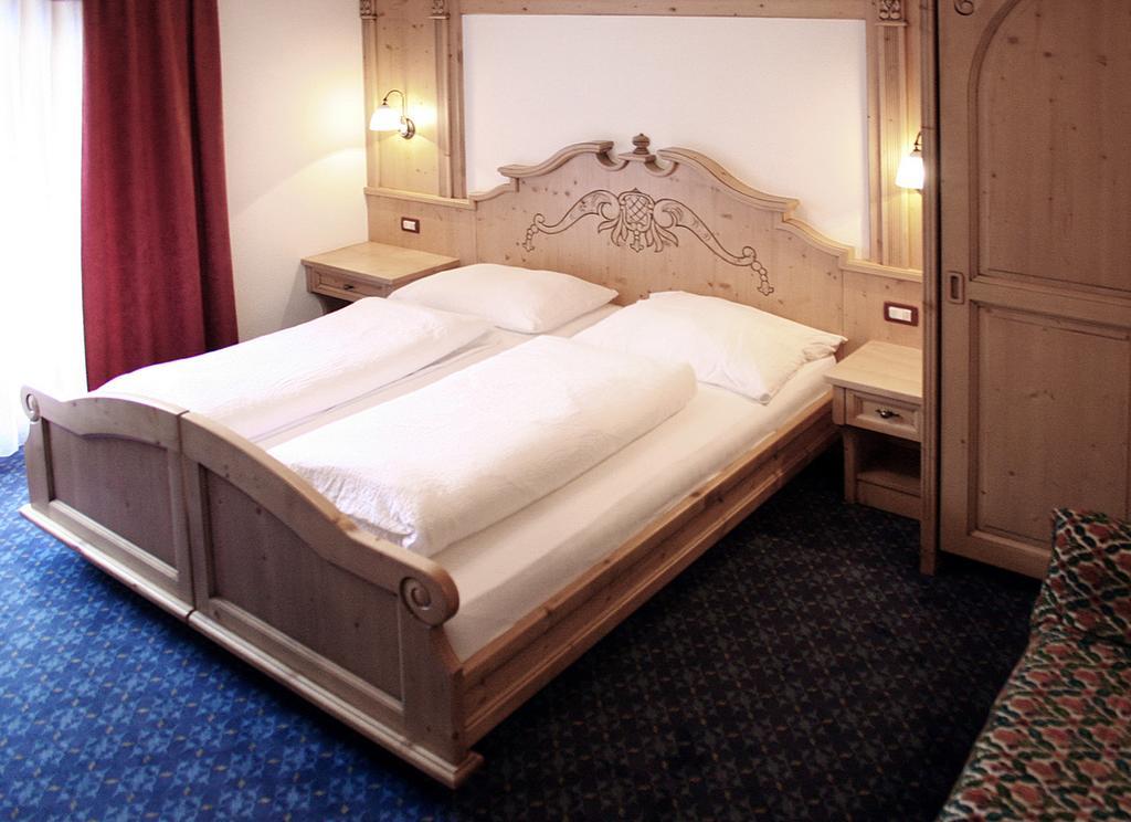 B&B Bracun Corvara In Badia Room photo