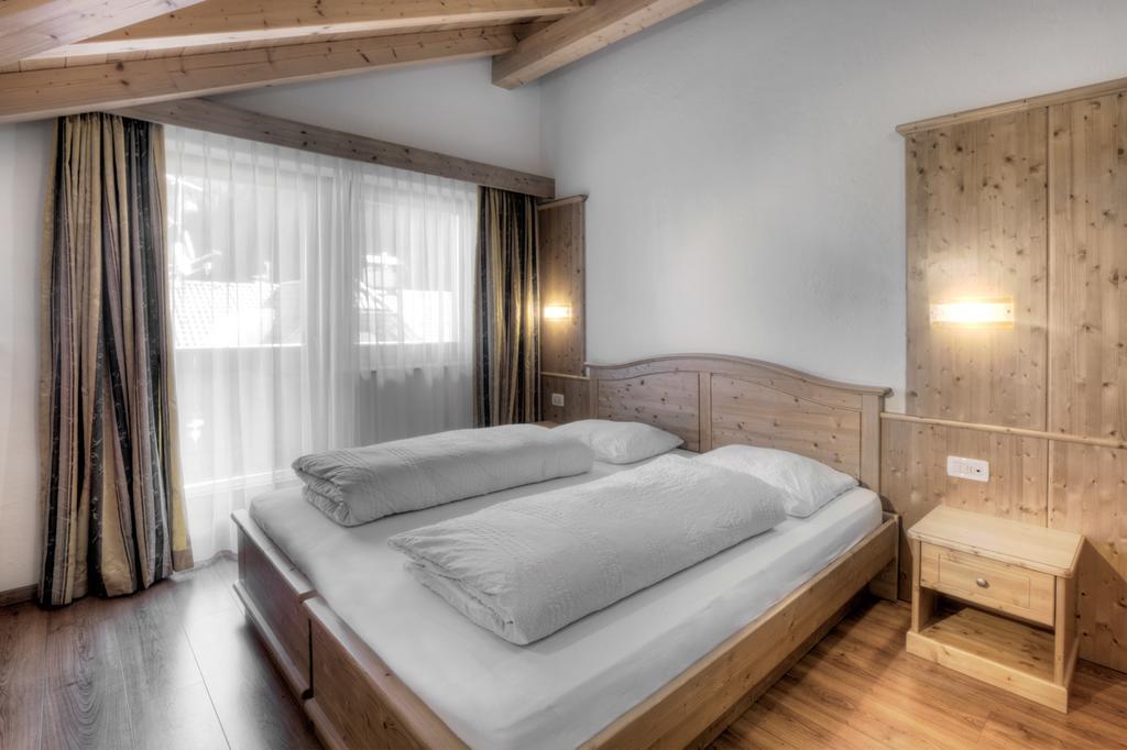 B&B Bracun Corvara In Badia Room photo